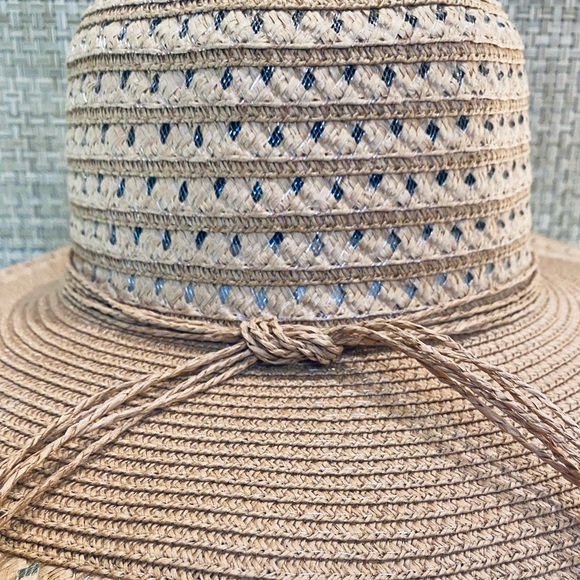 🌟2xHP🌟NWOT Tan Wide Brim Paper Straw Hat with Paper Raffia Trim Marcus Adler - Picture 5 of 11